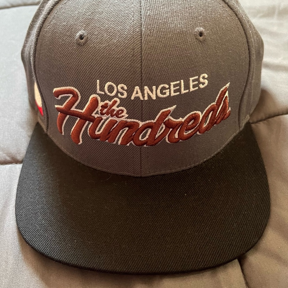 The Hundreds LA Snapback - Picture 2 of 4